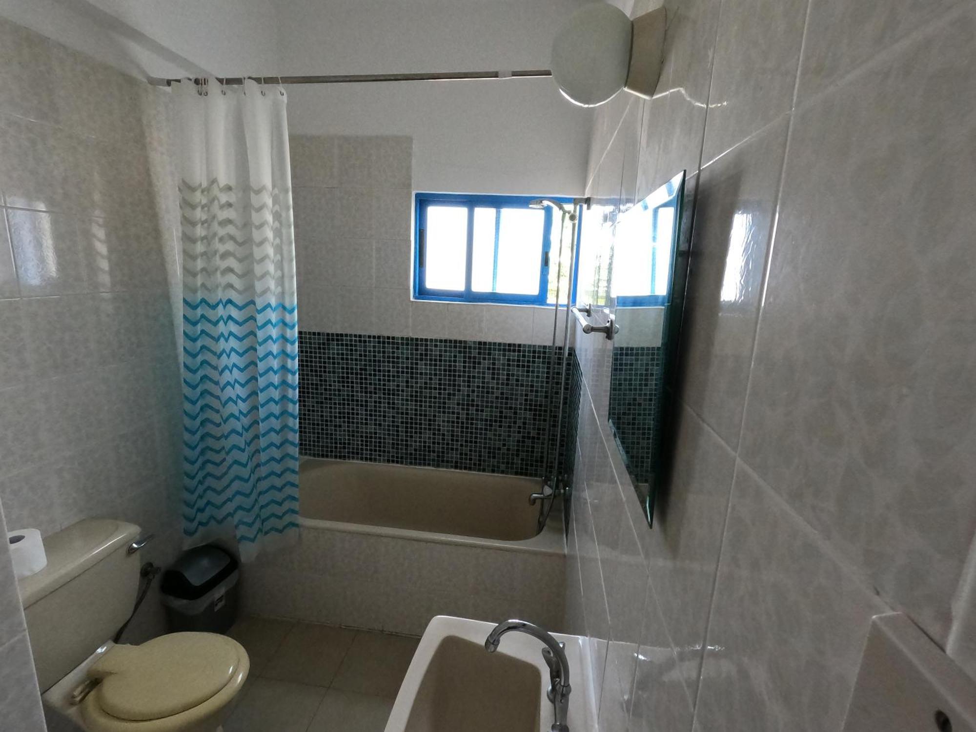 Island Budget Apartments Paphos Extérieur photo